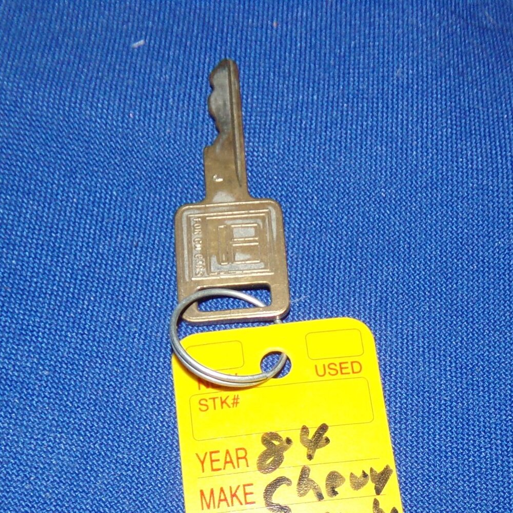 Vintage 1984 Chevrolet / Chevy Silverado Key & Key Tag - Used - Authentic